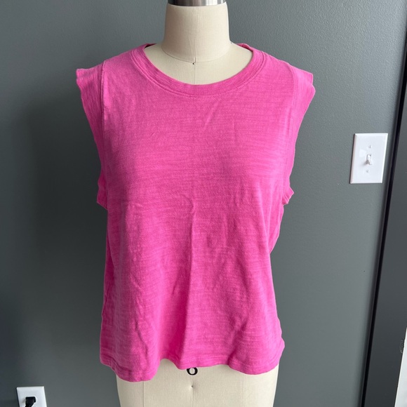 Faherty Sunwashed Slub Muscle Tank - Picture 2 of 8